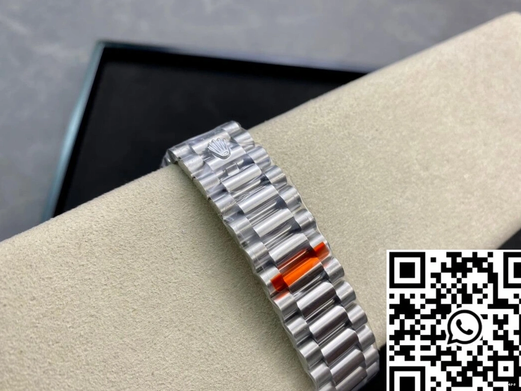 Factory Date Rolex Diamond-set 128396TBR-0005 Day Bezel EW 0318